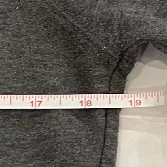 Victoria's Secret PINK Round Neck 3/4 Sleeve Gray Sweatshirt, Dog / PINK logo, M - Picture 11 of 12
